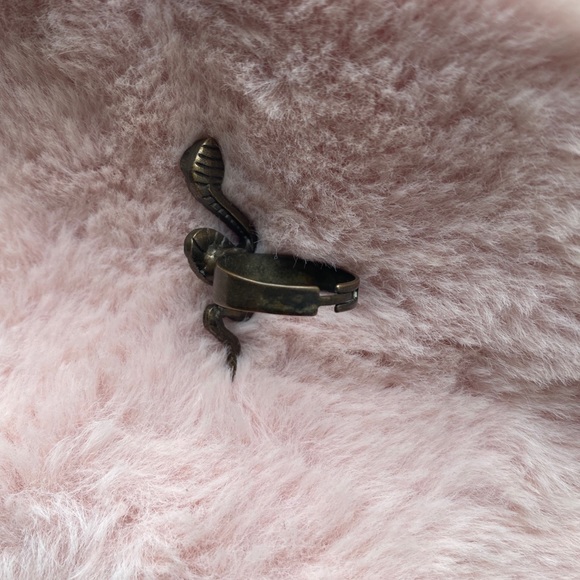 Ring - Picture 4 of 4